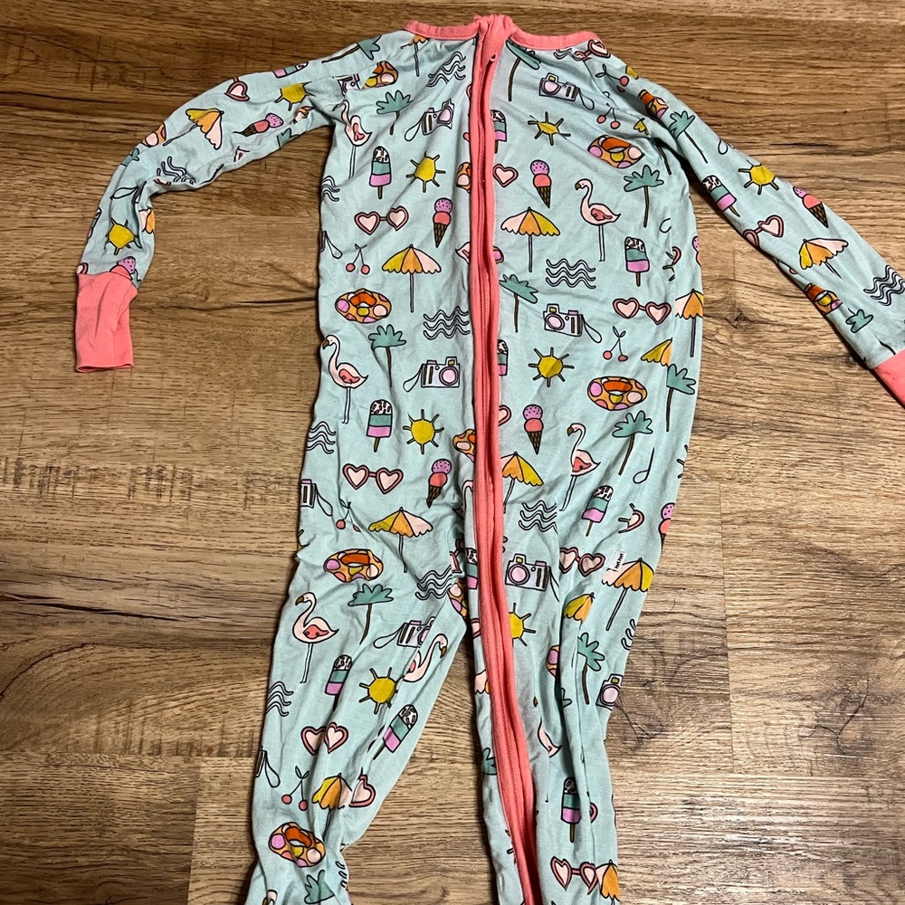 Little sleepies beach day pajamas 18-24 months